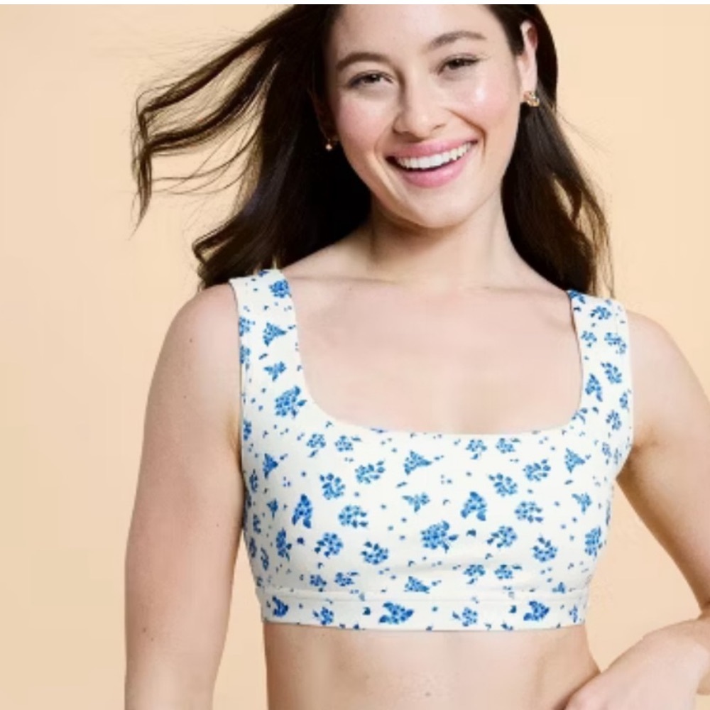 BLOGILATES NWT criss cross sports bra -blue floral -small - Picture 3 of 7
